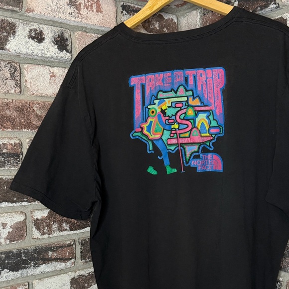 Men’s The North Face “Take a Trip” Graphic Logo T-Shirt - Picture 1 of 7